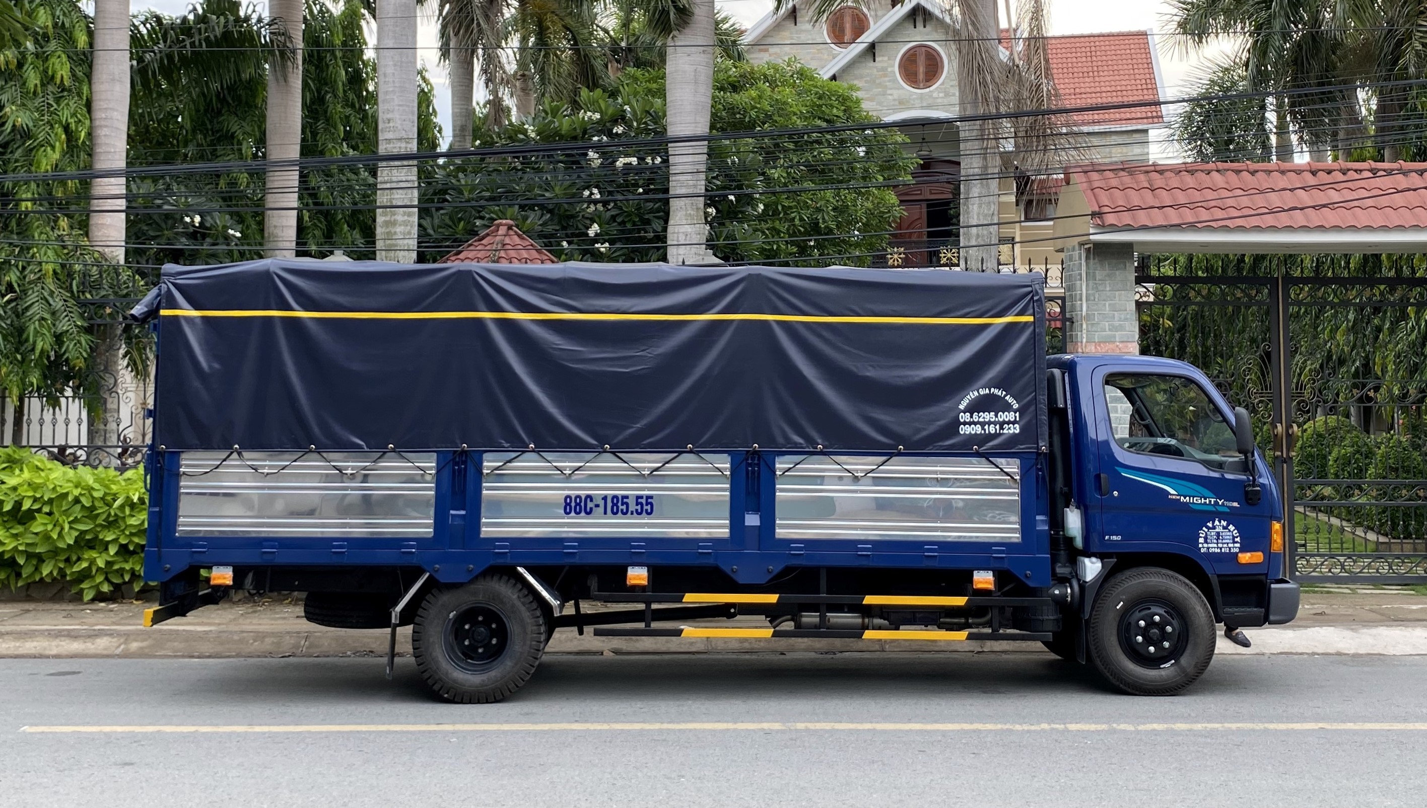 NEW MIGHTY 110SL - 7 TẤN - Thùng dài 5m7