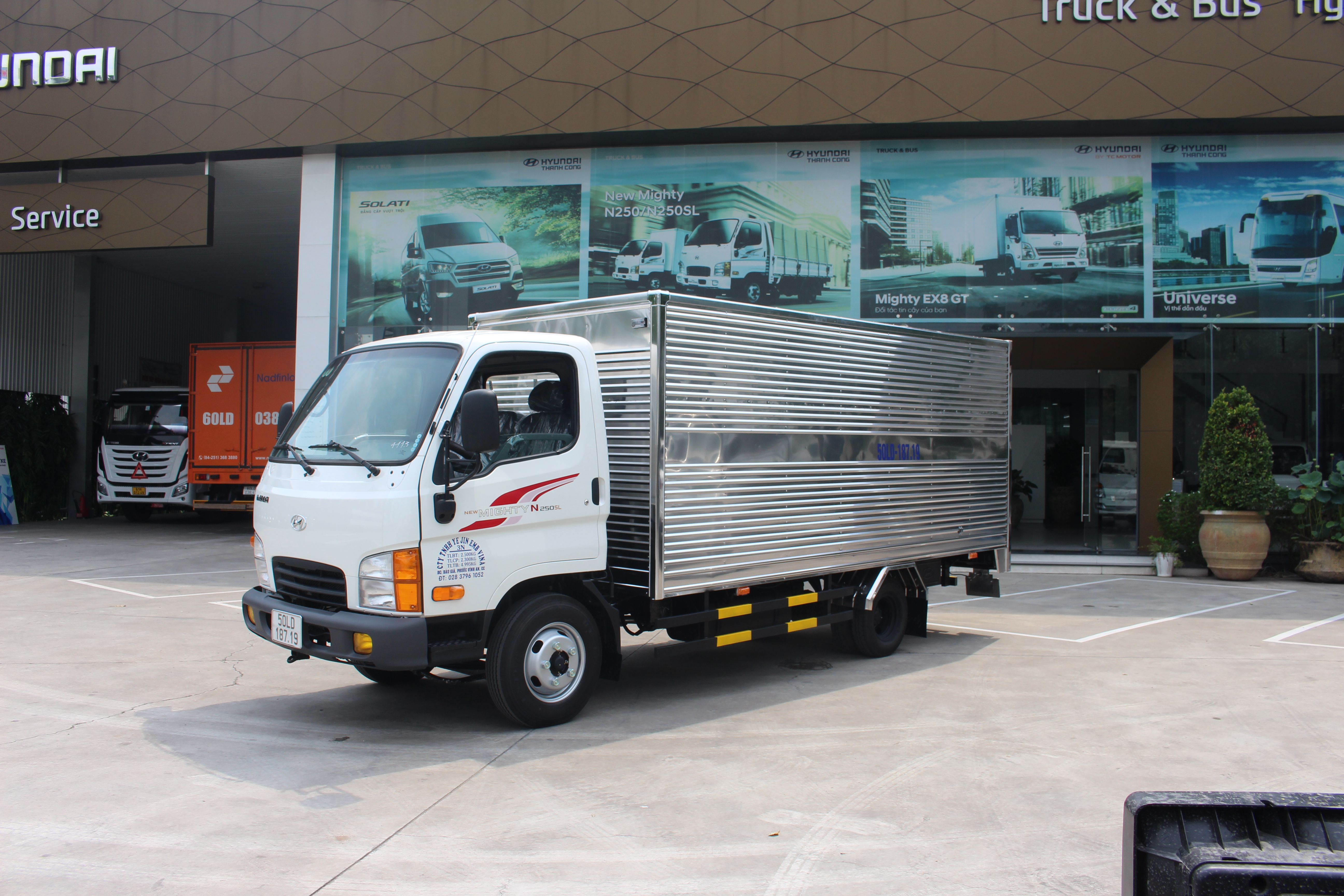 Xe tải Hyundai N250SL thùng kín