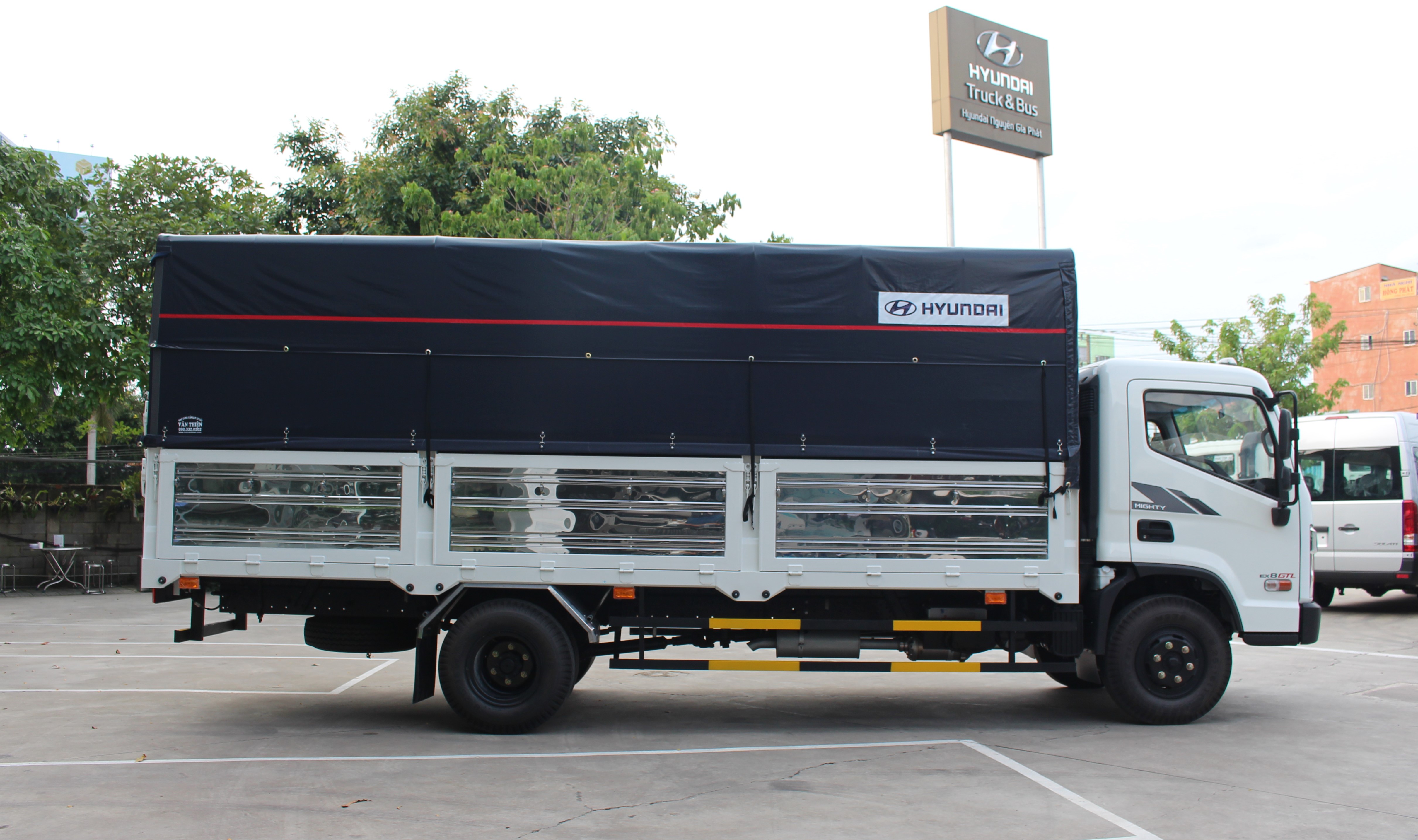 Hyundai Ex8 GT - Tải 7 Tấn - Bản Tiêu Chuẩn, Thiết Kế Mới