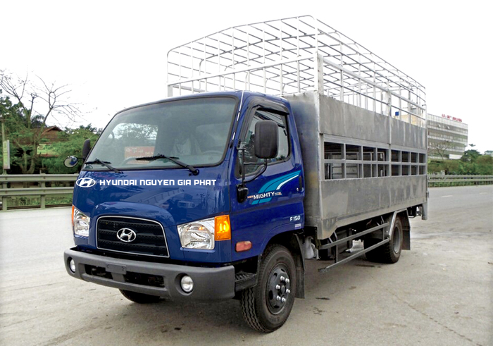 Hyundai 110XL chở gia súc giá cực ưu đãi tháng 10