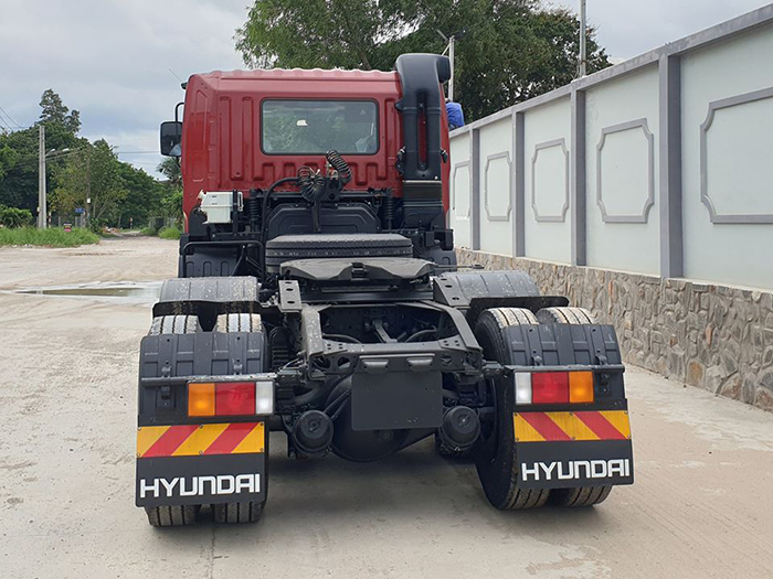 Xe Đầu Kéo Hyundai HD1000