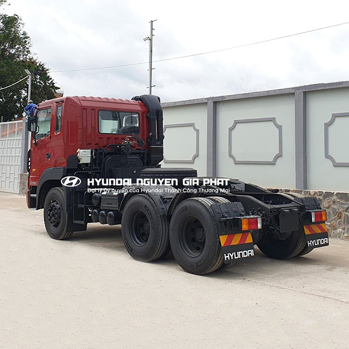 Xe Đầu Kéo Hyundai HD1000