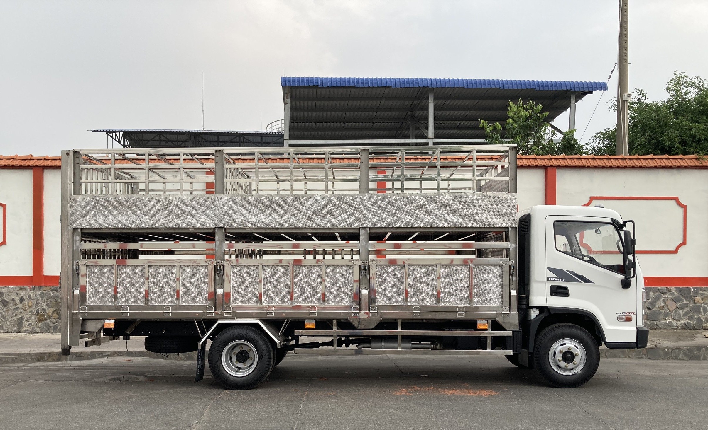 Hyundai Ex8 GT - Tải 7 Tấn - Bản Tiêu Chuẩn, Thiết Kế Mới