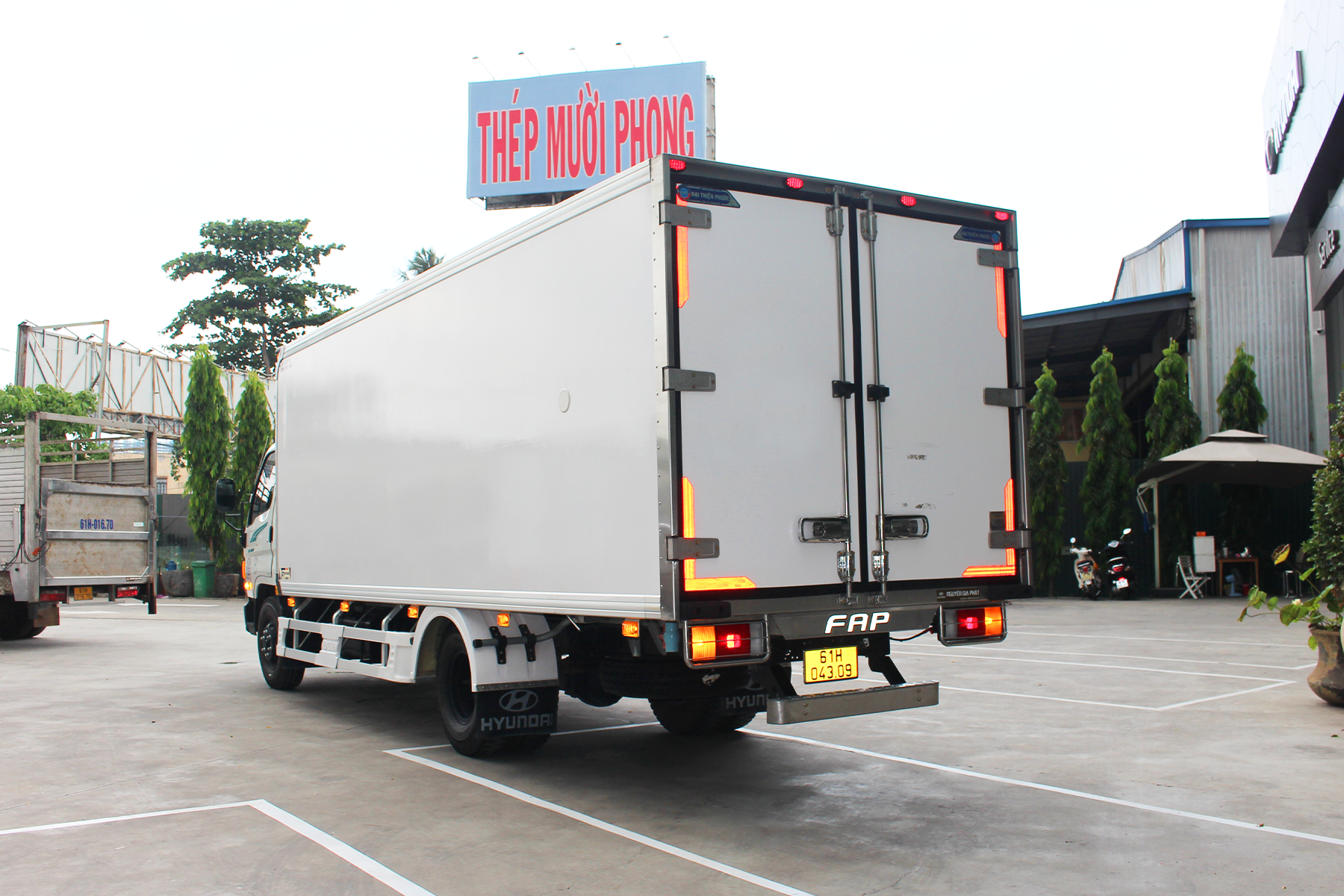 NEW MIGHTY 110XL - 7 TẤN - Thùng 6m3