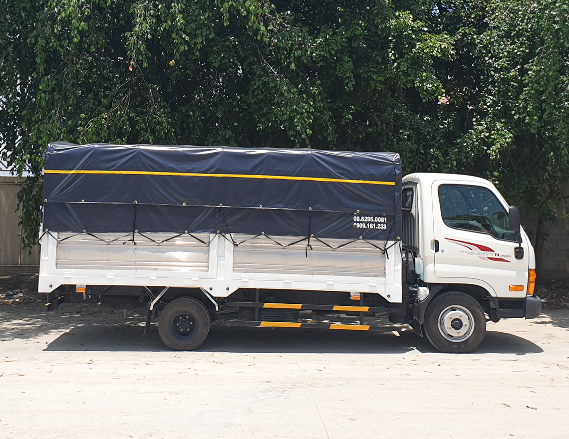 NEW MIGHTY N250SL - 2.5 TẤN - Thùng dài 4m3