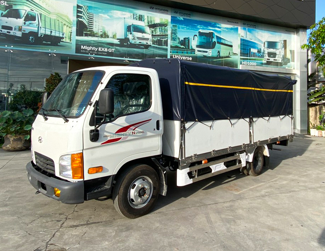NEW MIGHTY N250SL - 2.5 TẤN - Thùng dài 4m3