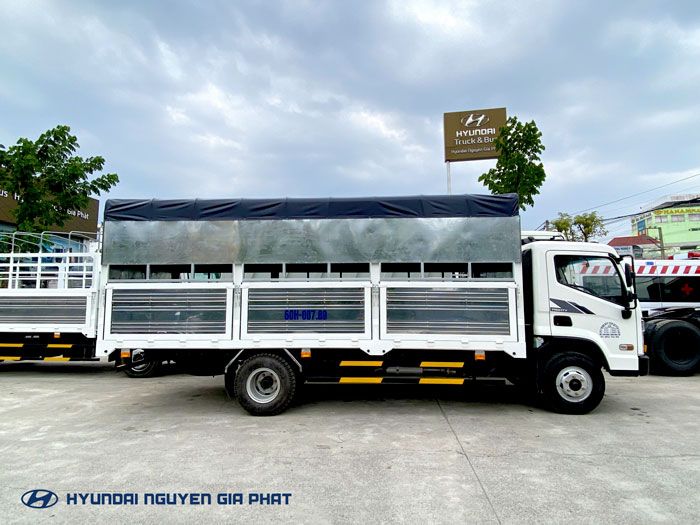HYUNDAI MIGHTY EX8 GTL 7 TẤN THÙNG DÀI 5.8M 