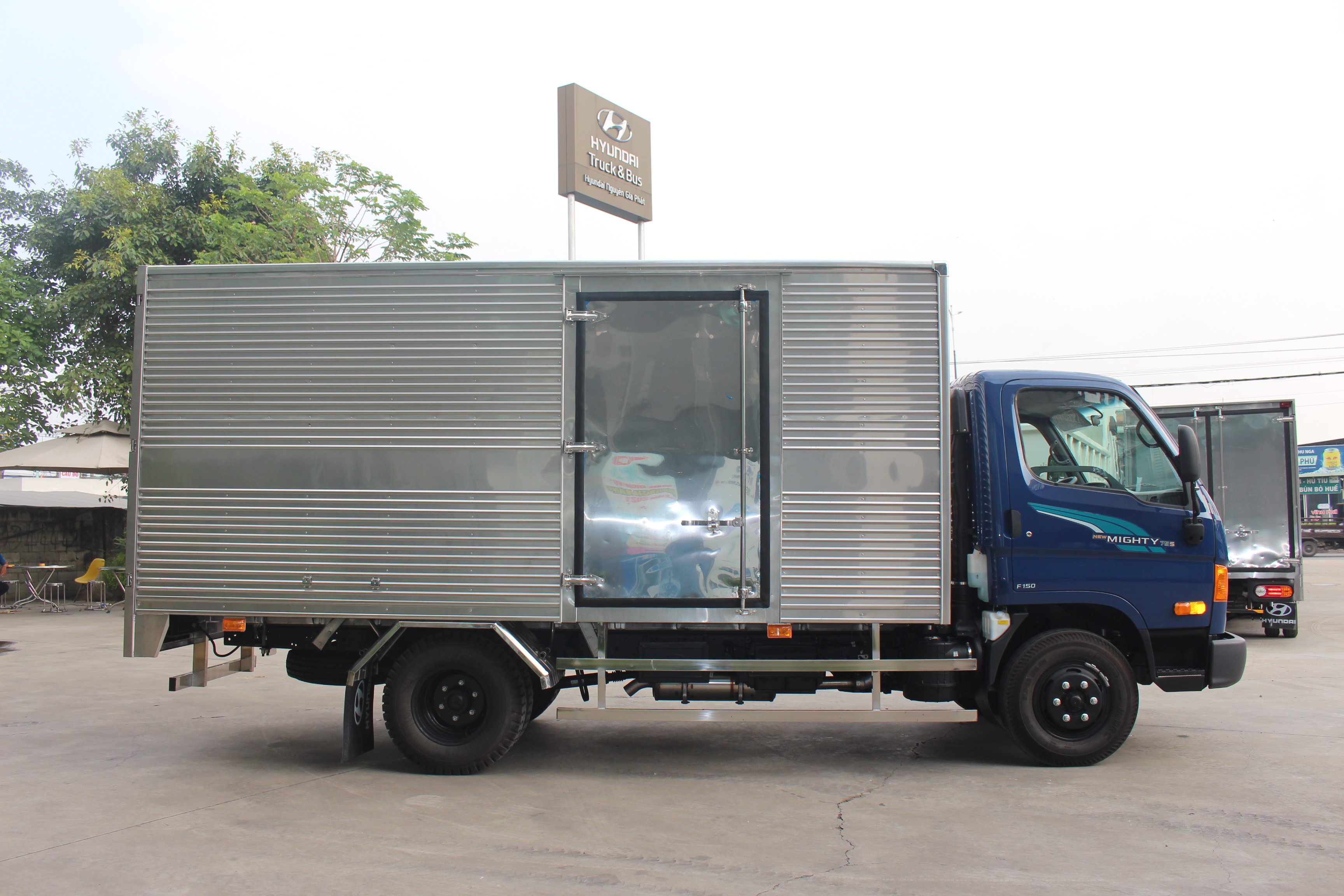 NEW MIGHTY 75S - 3,5 TẤN - 4 TẤN