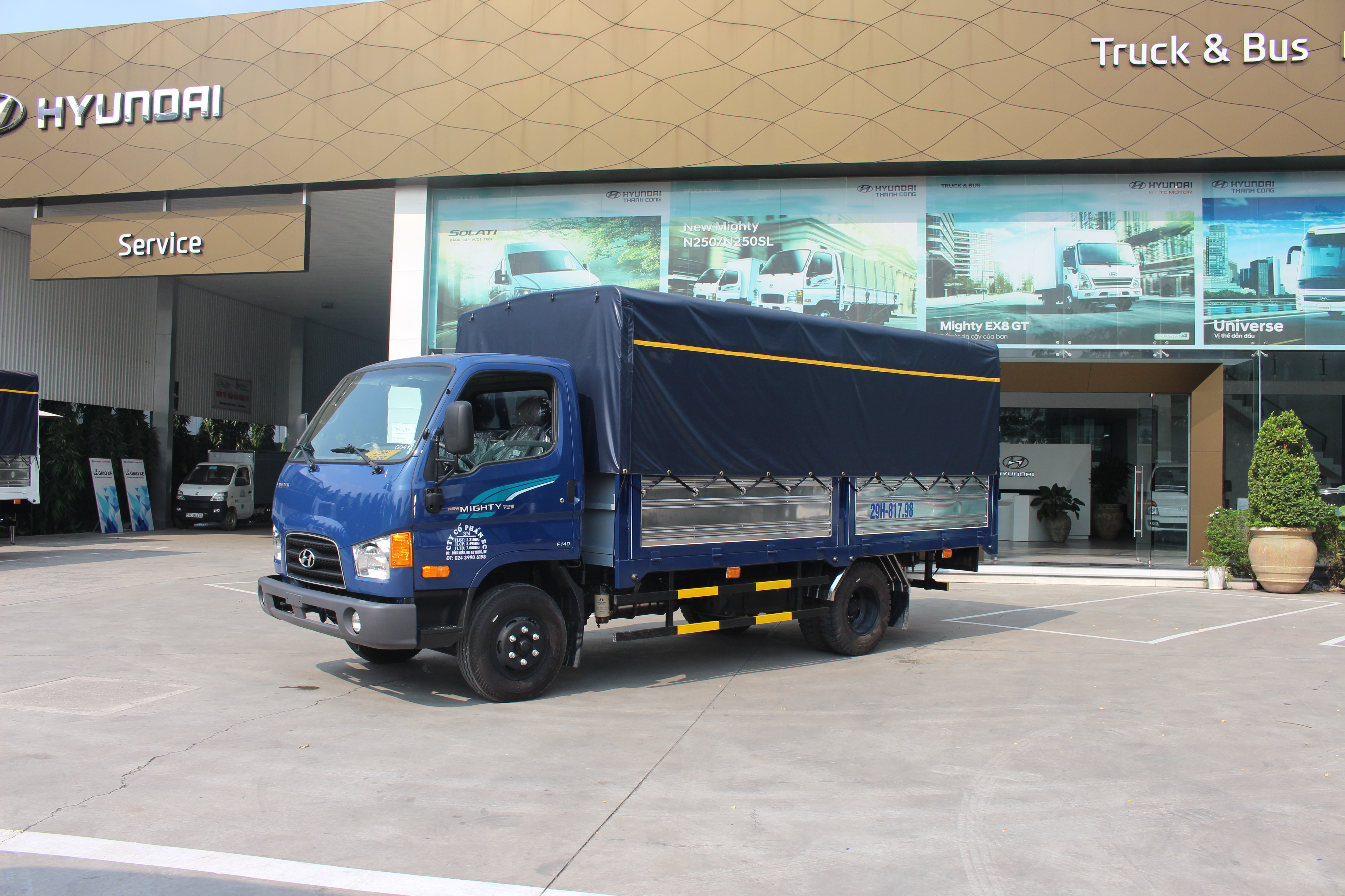 Xe tải Hyundai Mighty 75S thùng mui bạt