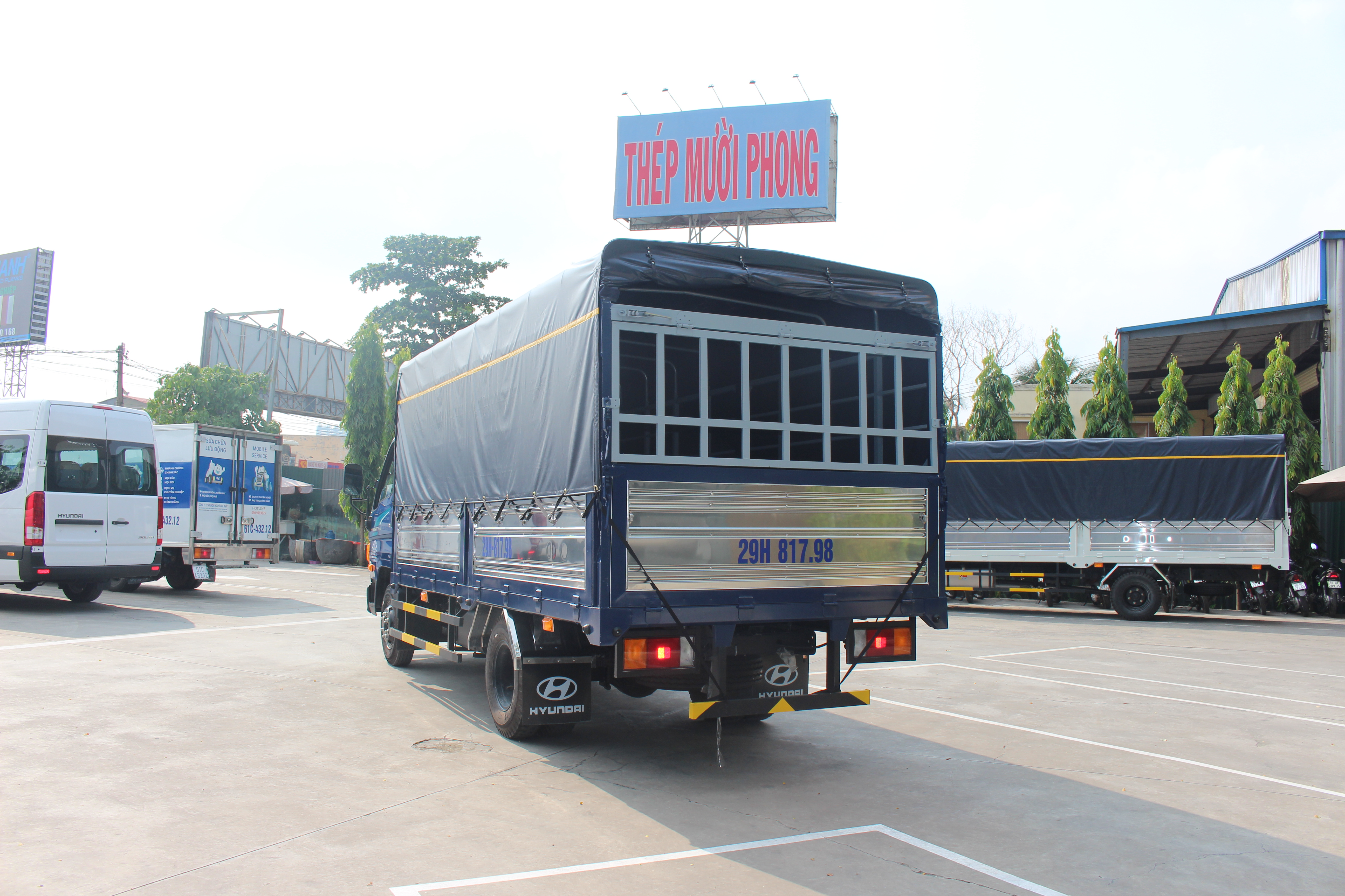 Xe tải Hyundai Mighty 75S thùng mui bạt