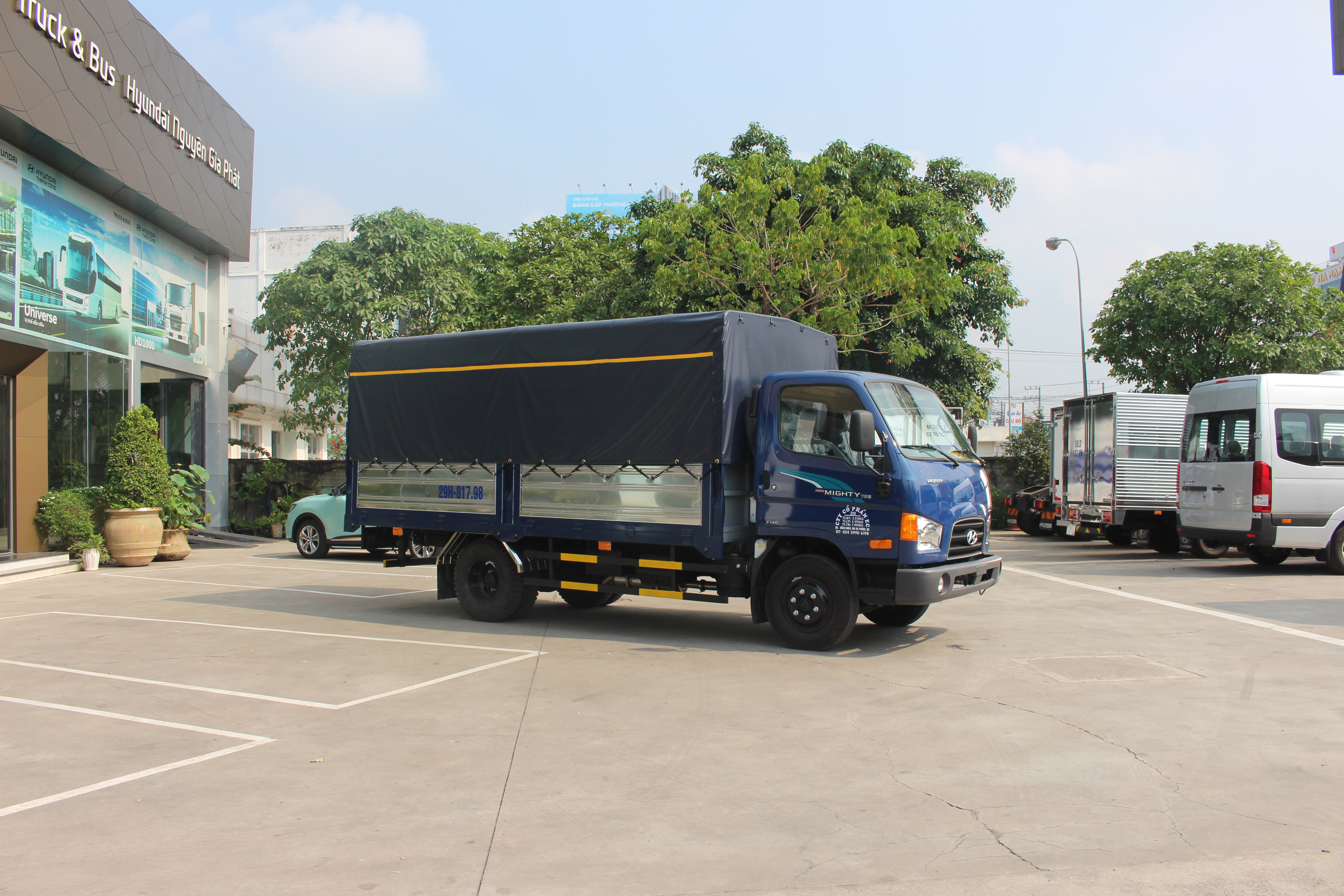 Xe tải Hyundai Mighty 75S thùng mui bạt