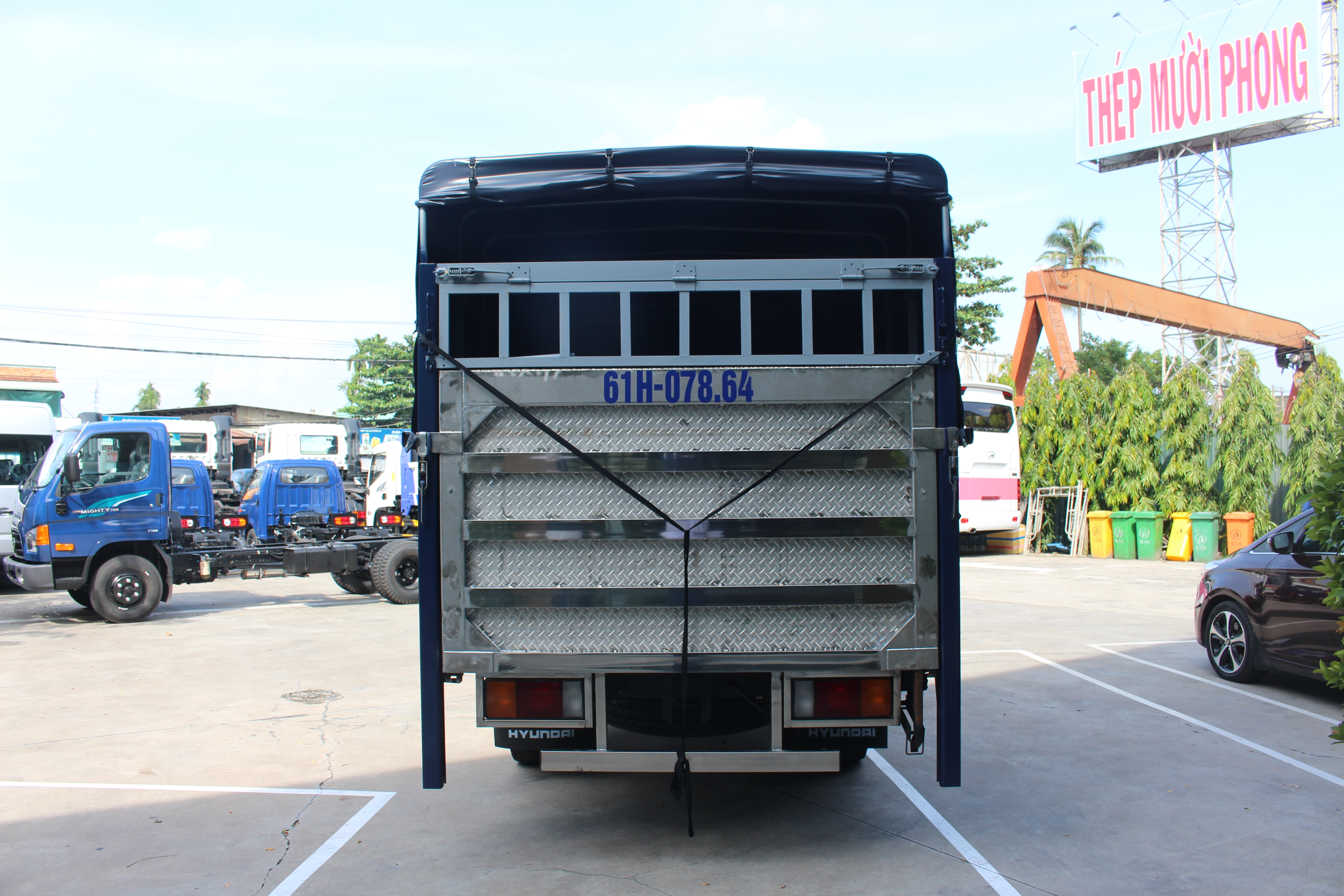 Xe tải Hyundai Mighty 110SP thùng mui bạt