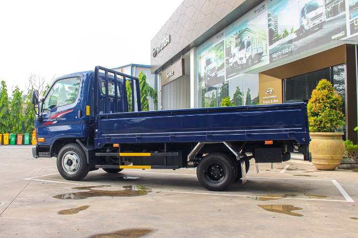 NEW MIGHTY N250 - 2.5 TẤN - Thùng dài 3m6
