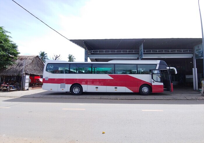 GIÁ BÁN XE KHÁCH HYUNDAI UNIVERSE 45 - 47 CHỖ MỚI NHẤT 2021